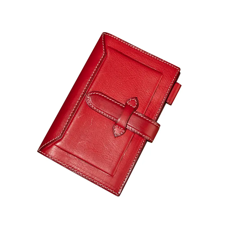 Kırmızı Deri Defter
